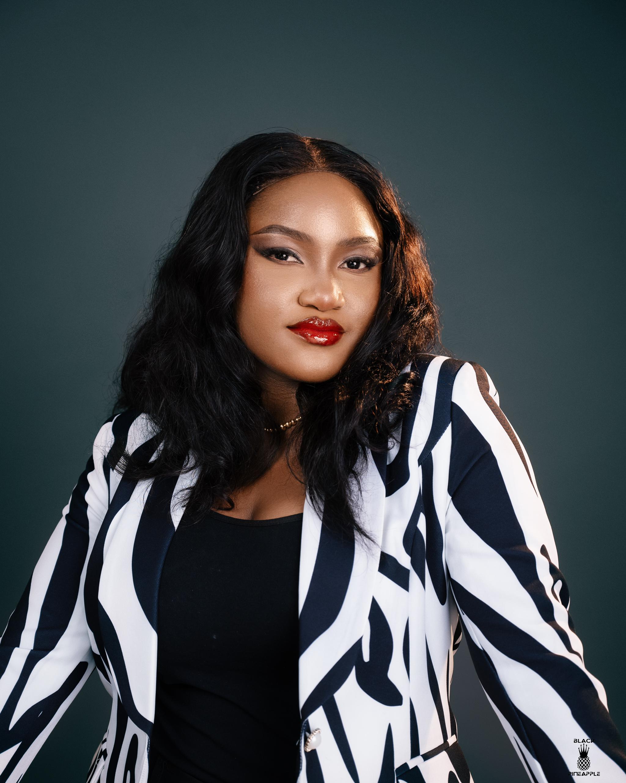 Benita Shaclyn Portrait 2